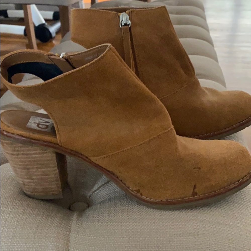 DV Dolce Vita Jentry Bootie - Picture 3 of 6